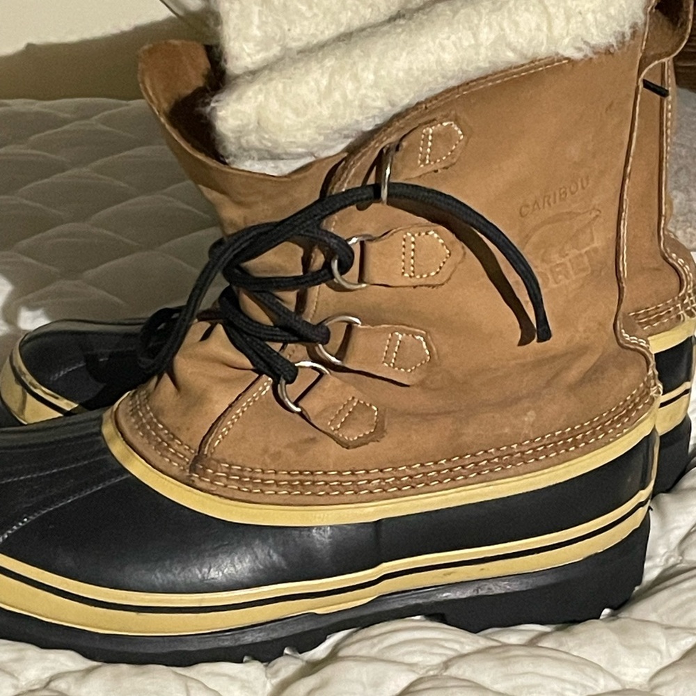 SOREL. Men’s caribou winter boots size 10